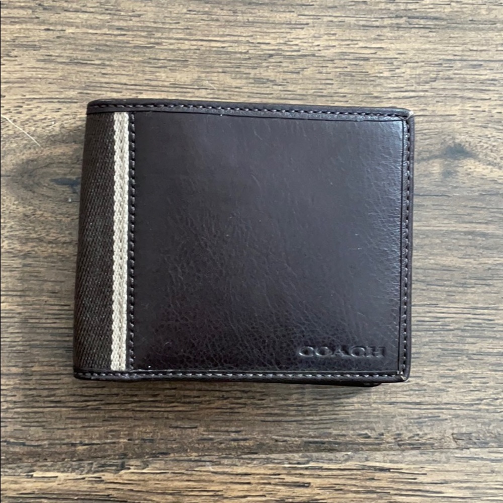 Men’s Coach Wallet.